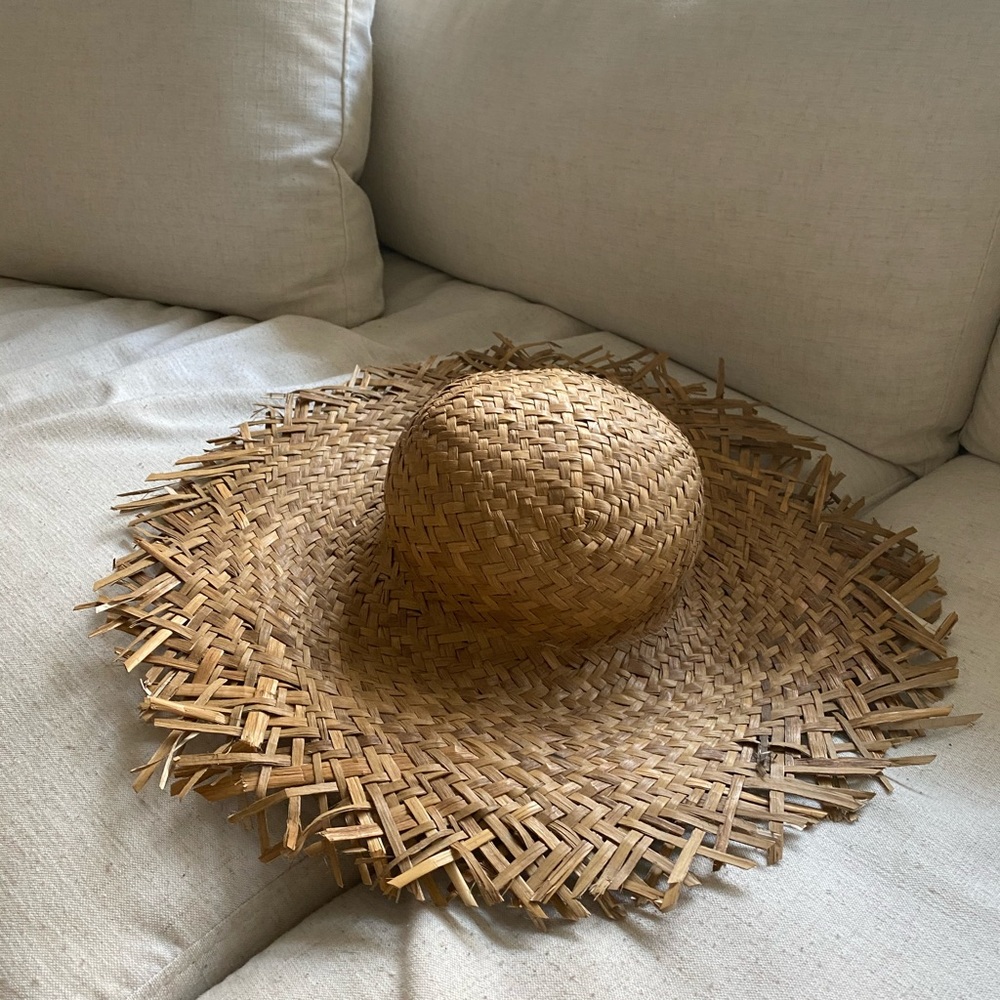 lack of color straw hat